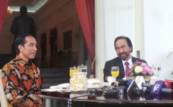 Juru Bicara PKS hormati Paloh bertemu Jokowi di Istana Negara. PKS enggan komentari pertemuan antara Presiden Jokowi dan Surya Paloh