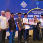 Pengurus DPD Apersi Sulsel berbagi rumah dan 15.000 sembako melalui paket Ramadan Berbagi, di Hotel Claro Makassar Senin (25/3/2024)