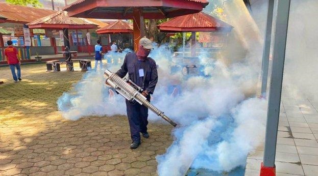 154 Warga Bulukumba Sakit DBD (Demam Berdarah Dengue). karena msim pancaroba. Itu lebih tinggi dibandingkan sebelumnya.