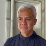 Ganjar tolak tawaran Prabowo Subianto menjadi menteri dalam kabinet mendatang dan memilih berada di luar pemerintahan