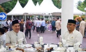 Pj Bupati Sidrap Buka Puasa Bersama Masyarakat