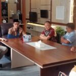 Wakil Bupati Selayar Saiful Arif terima empat nakes tugas program Nusantara Sehat di Kabupaten Selayar. Mereka akan bertugas selama dua tahun