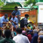 Gerakan Pasar Murah Serentak Di Monumen Ganggawa Sidrap menjual sejumah komoditas kebutuhan pokok berharga murah