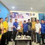 Ketua DPD Golkar Sinjai Andi Kartini daftar Bacabup di Partai Demokrat Sinjai saat silaturahmi politik di partai tersebut.