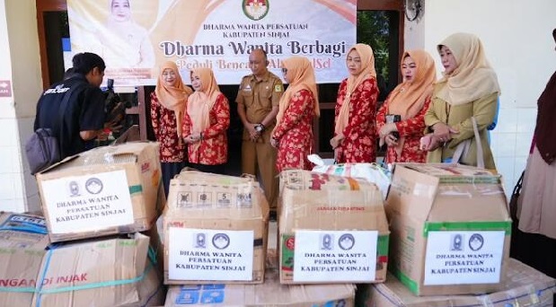Pemkab buka Posko Sinjai Peduli untuk membantu korban bencana di Sulawesi Selatan. Posko tersebut berpusat di Kantor Dinas Sosial Sinjai
