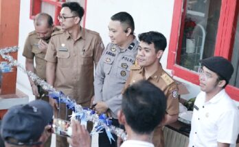 Lurah Maccini Sombala resmikan gedung PKK dan LPM (Lembaga Pemberdayaan Masyarakat) untuk pemberdayaan masyarakat.