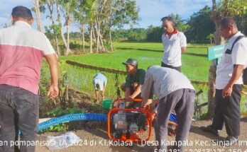 Petani Sinjai uji coba pompa air bantuan Kementan yang diterima oleh Pj Bupati Sinjai TR Fahsul Falah di Kantor Gubernur Sulsel.