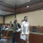 Putri Syahrul Yasin Limpo Thita nangis di persidangan SYL bantah terima tas dari Kementan (Kementerian Pertanian).