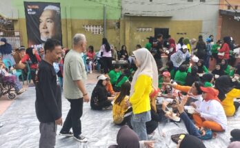 Bakal Calon Wali Kota Makassar, Amri Arsyid senam bersama warga Tidung V Perumnas, Minggu, 7 Juli 2024 pagi