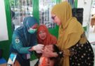 Hari ketiga pelaksanaan Pekan Imunisasi Nasional (PIN) polio, giliran murid TK Negeri X Sinjai yang divaksin polio.