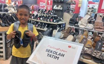 Rumah Zakat Sulsel ajak anak yatim belanja bersama sekaligus menikmati liburan akhir pekan di Mall Ramayana Makassar