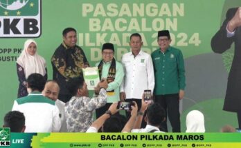 Dewan Pimpinan Pusat Partai Kebangkitan Bangsa, PKB serahkan SK B1-KWK kepada 9 Cakada Sulsel, Kamis (15/8/2024)