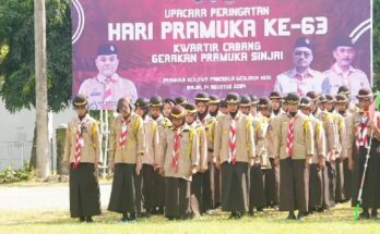 Anggota Majelis Pembimbing Cabang (Mabicab) Gerakan Pramuka yang juga Dandim Sinjai pimpin apel Hari Pramuka ke-63 tingkat Kabupaten Sinjai