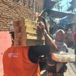 Rumah Zakat salurkan superqurban ke dapur umum kebakaran di Jl Abubakar Lambogo, Makassar berupa 50 kaleng kari sapi