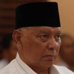 KPK cekal mantan Gubernur Kaltim (Kalimantan Timur) Awang Faroek Ishak bepergian ke luar negeri selama enam bulan