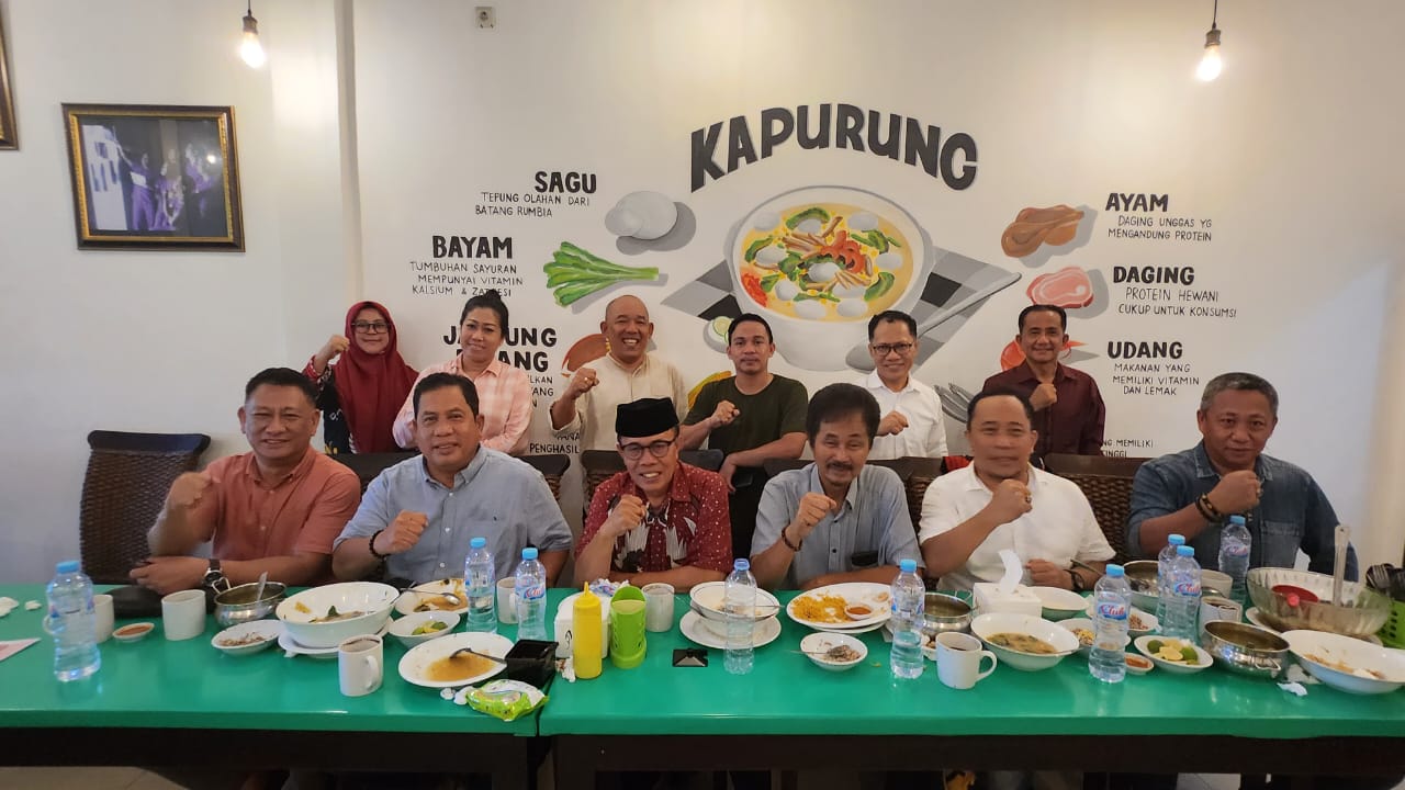 Kerukunan Keluarga Luwu Raya atau KKLR minta PT Masmindo hentikan operasi sampai urusan lahan warga tuntas.