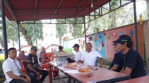 Ketua RT/RW Takkalala Palopo Mundur Massal