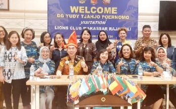 DG LCI District 307-B2 kunjungi Lions Club Makassar Rajawali (LCMR), Kamis (3/10/2024) malam di Kedai Kopi Hai Hong Jl Pelita Raya, Makassar.