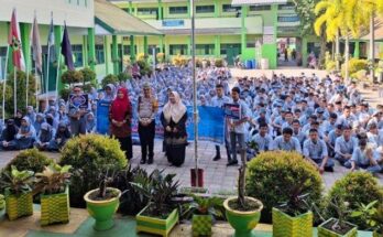 Masih dalam masa Operasi Zebra Pallawa 2024, Polres Sinjai sosialisasi tertib lantas Di MAN 1 Sinjai, Rabu (23/10/2024)