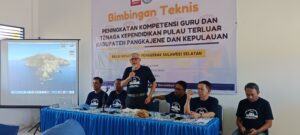 Tantangan Guru Makin Berat