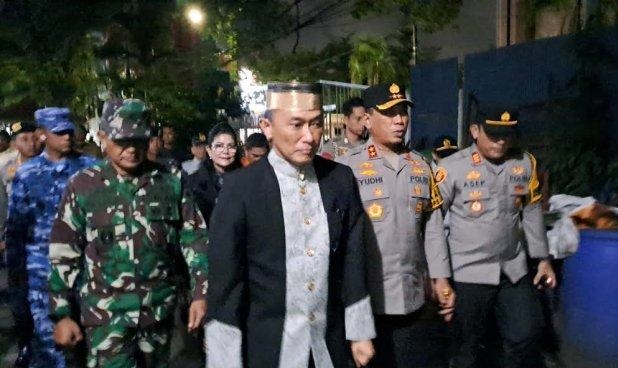 Prof Zudan Tinjau Gereja