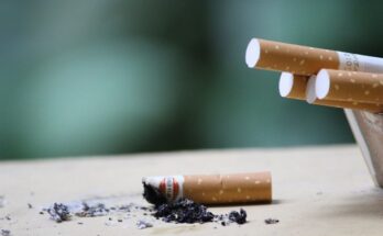 Harga rokok bakal naik per Januari 2025, setelah pemerintah menaikkan harga jual eceran untuk rokok konvensial dan rokok elektrik