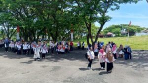 Ratusan Honorer Serbu DPRD Sinjai