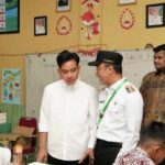 Tiga SMP di Makassar uji coba penerapan Makan Bergizi Gratis (MBG) yang mulai berlansung, Senin (6/1/2025) secara nasional.