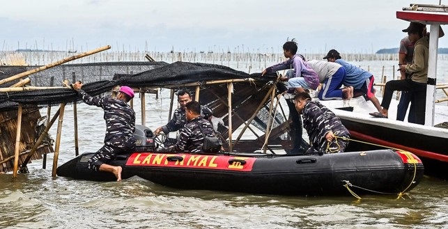 TNI pastikan bongkar pagar laut misterius sepanjang 30 kilometer di perairan Tangerang, Banten, sesuai perintah Presiden Prabowo