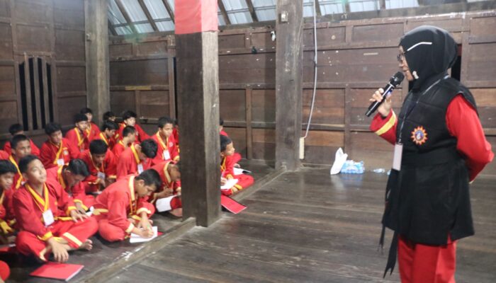 Materi Al-Islam dan Kemuhammadiyah-an (AIK) di LKPTS Pimda 28 Tapak Suci Makassar 