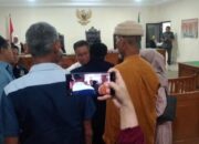 Annar Sampetoding Nangis Di Pengadilan