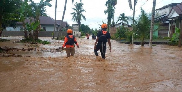 Ratusan Rumah Terendam Banjir Di Larompong Luwu