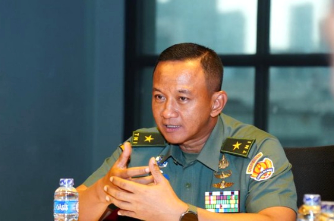 Korban ledakan di lokasi pemusnahan amunisi menjadi 13 orang, bertambah dua orang seperti diberitakan sebelumnya.