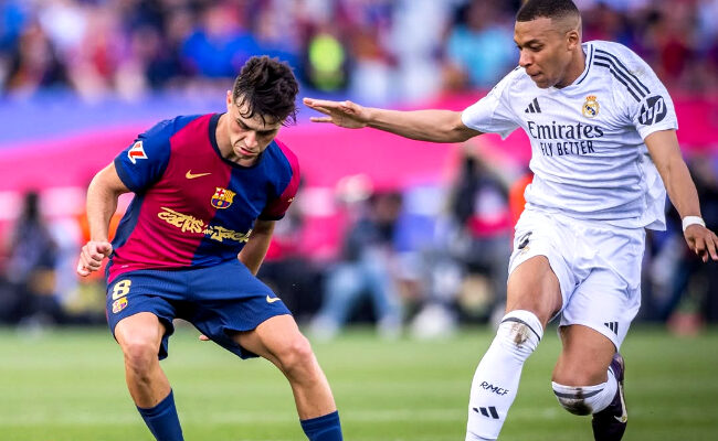 Hattrick Mbappe Tak Selamatkan Madrid, Barca Kokoh di Puncak