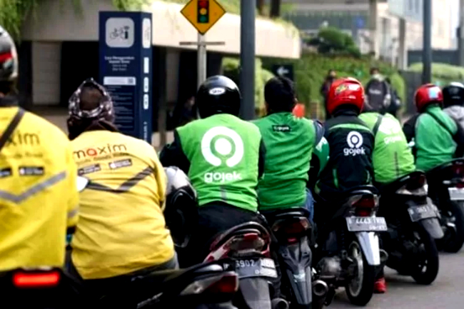 Besok, ojol dan kurir demo matikan aplikasi sebagai aksi protes terhadap operator transportasi online yang melakukan pemotongan