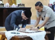 DPRD Makassar Resmi Tetapkan Munafri-Aliyah sebagai Wali Kota dan Wakil Wali Kota 2025-2030