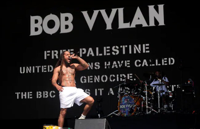 Heboh, Festival Glastonbury Serukan Kematian Pasukan Israel, PM Inggris Marah setelah Bob Vylan menyerukan bebaskan Palestina