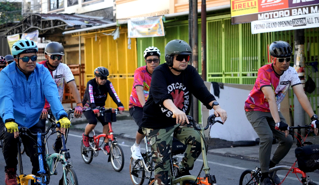 Gowes Brompton Day OutBrompton Day Out, Jadikan Makassar Selalu Punya Cerita dilepas Wali Kota Makassar Munafri Arifuddin