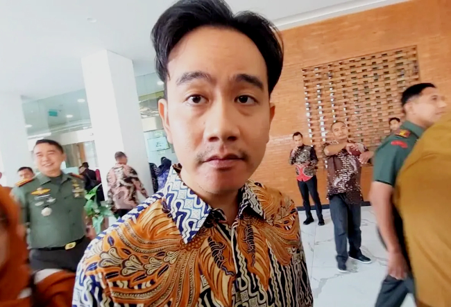 DPR Terima Surat Pemakzulan Gibran yang disampaikan Forum Purnawirawan dan Prajurit TNI, yang diterima Sekretariat DPR