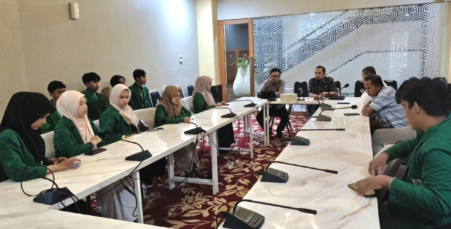 Mahasiswa Komunikasi UIN Kunjungi Kantor Gubernur