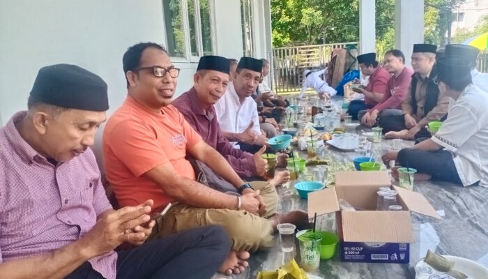 Jumat Berkah Masjid Ashabul Jannah: Tradisi Sosial Dan Religi di Makassar
