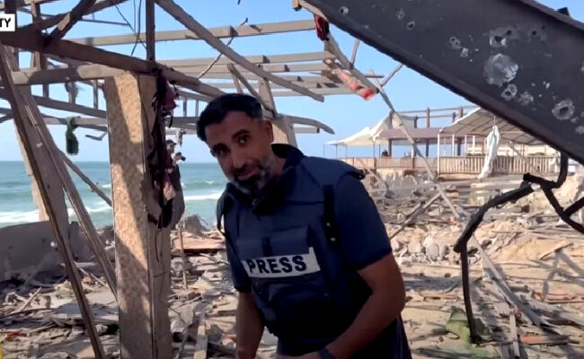 Israel Serang Kafe Tempat Nongkrong Wartawan, 41 Orang Tewas