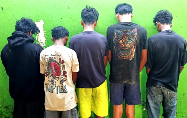 Mencuri, Polsek Pasimasunggu Selayar Bekuk Lima Remaja setelah ketahuan melakukan aksi pencurian di rumah warga