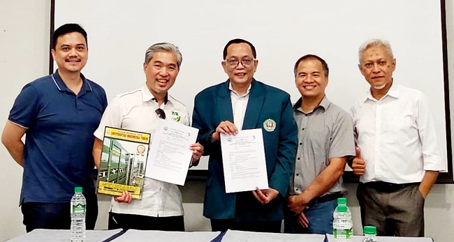 Untuk memperkuat jejaring akademik dan industri, UIT jalin kerja sama internasional dan kemitraan strategis.