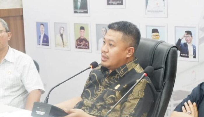 Program Seragam Gratis Bukti Pemerintah Hadir Di Tengah Masyarakat