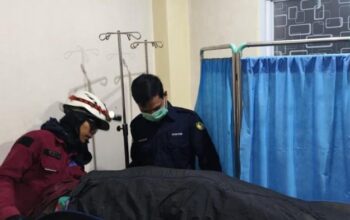 Tim Rescue Damkarmat Makassar menginformasikan, seorang pendaki asal meninggal di Gunung Bawakaraeng, Gowa, Minggu (17/8/2025).
