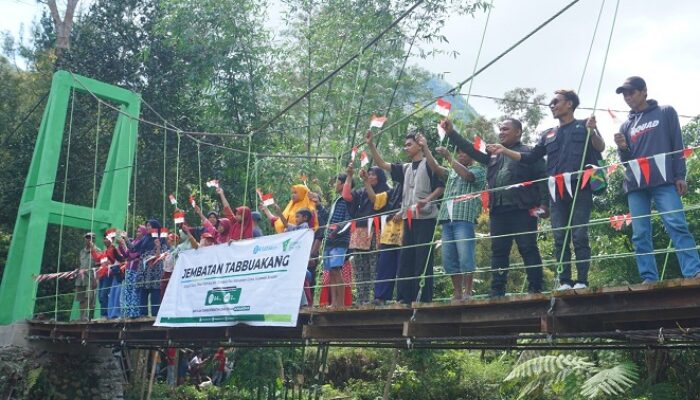 Dompet Dhuafa Bangun Kembali Jembatan Gantung Tabbuakang Gowa