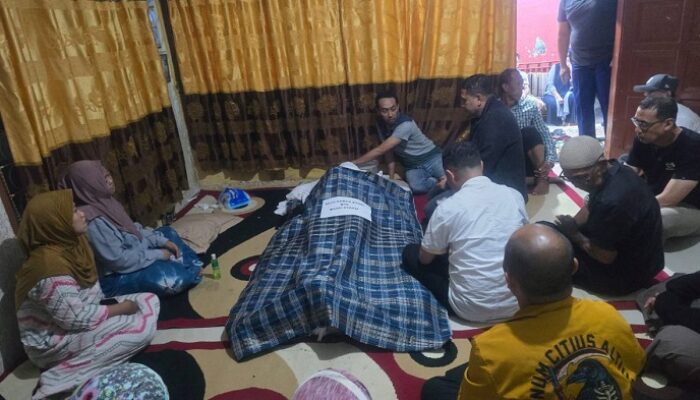 Munafri Ke Rumah Duka Fotografer DPRD Kota Makassar