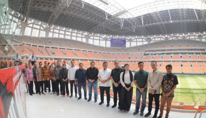 Stadion Untia Adopsi JIS