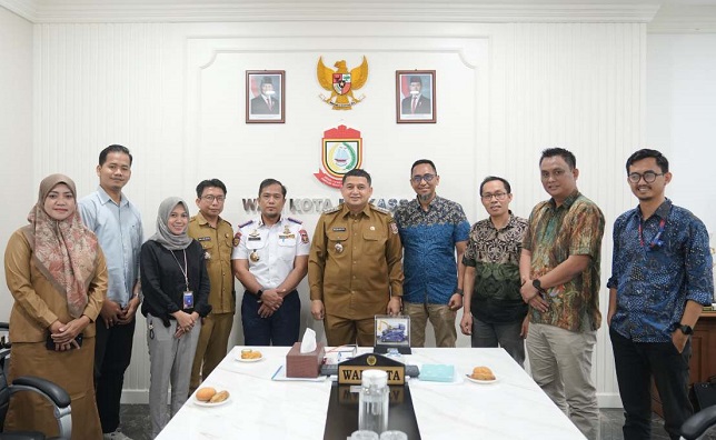 Wali Kota Munafri Arifuddin mengatakan Pemkot Makassar bakal gunakan mobil listrik untuk Randis bagi kepala SKPD